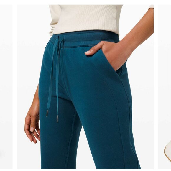 Lululemon Scuba High-Rise Jogger *Fleece 28" Blue Borealis 14 - Picture 3 of 4